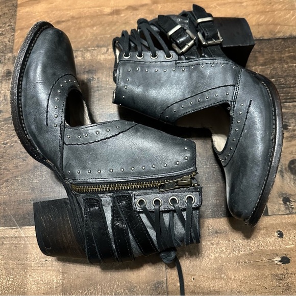 Freebird ‘Desert’ Booties - Picture 5 of 11